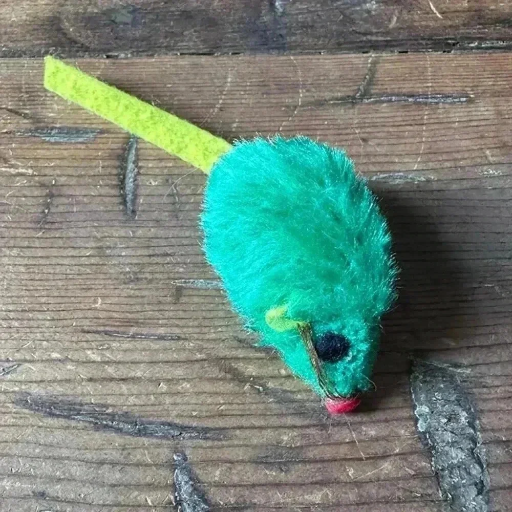 Green Fuzzy Faux Fur Cat Toy Mouse NWOT